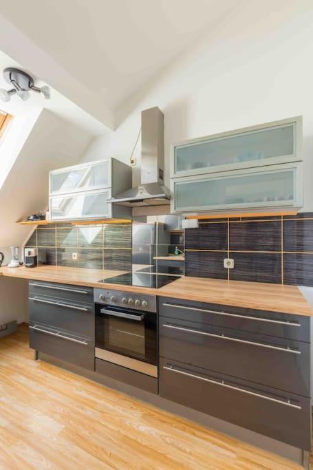Modern Colonial Style, Central, Rooftop, Bbq Vienna Exterior photo